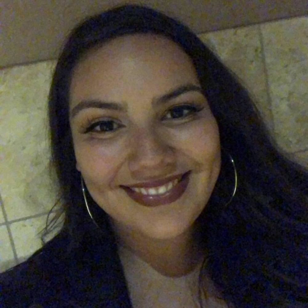 Meet your Posher, Gabriela